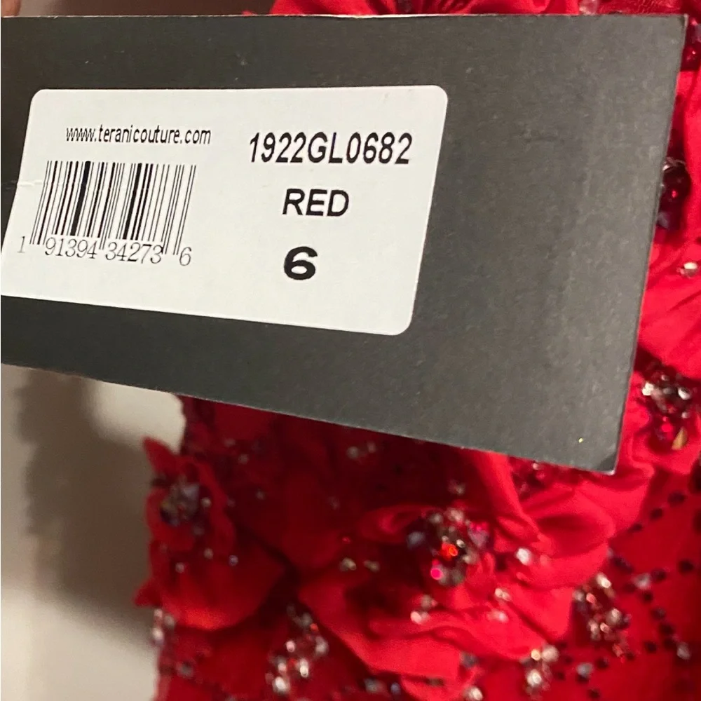 Elegant Red Off-Shoulder Dress (Terani Couture) - Picture 7 of 8